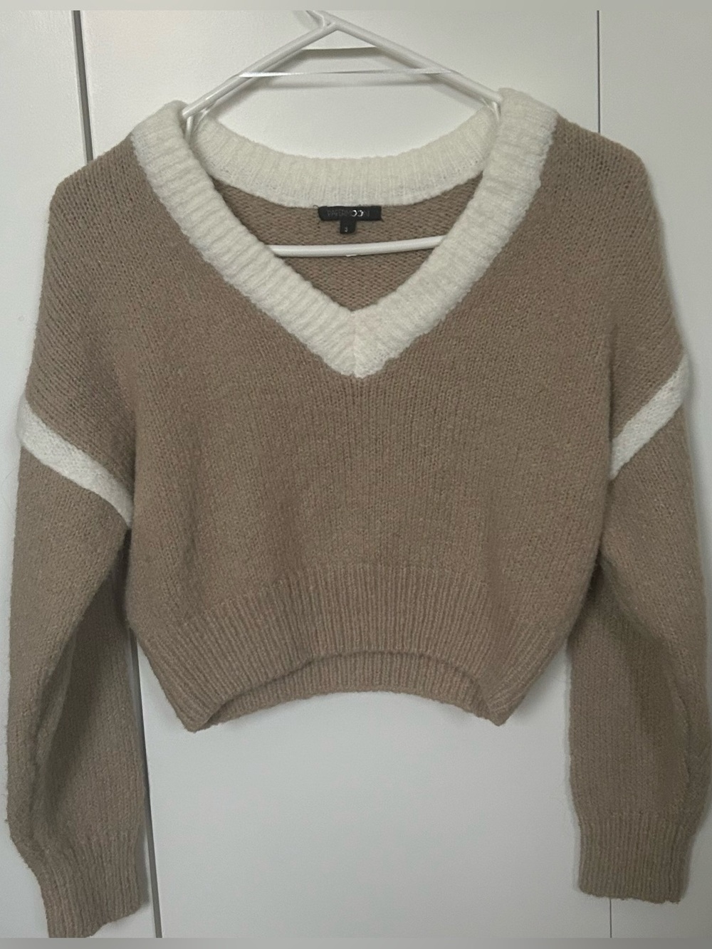 PAPERMOON Cropped V-Neck Contrast Trim Sweater - Taupe & Cream Babydoll Summer